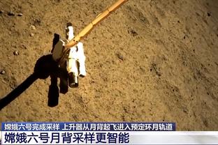 欧冠前夕的超棒氛围？托马斯回归阿森纳训练遭队友们“暴打”